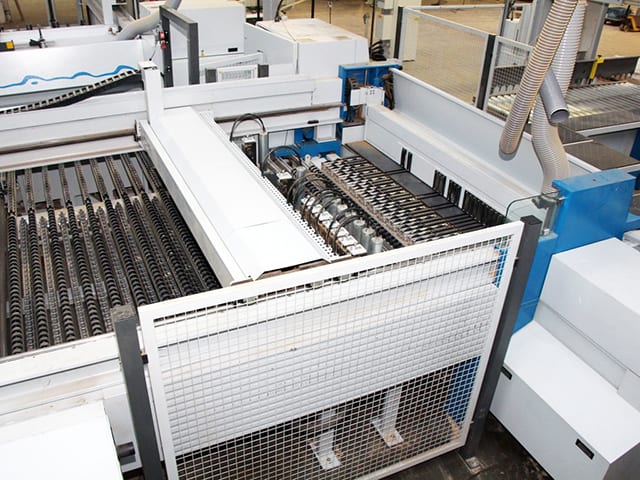 Plattensäge in Winkelausführung HOLZMA HKL 11/43/22/L