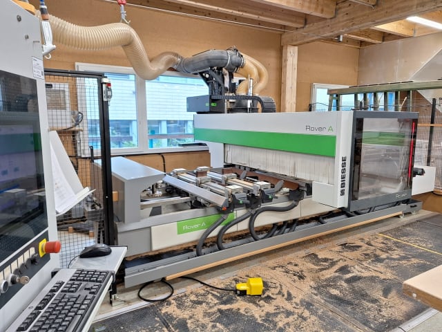 5-Achs-Bearbeitungszentrum BIESSE ROVER A 1632