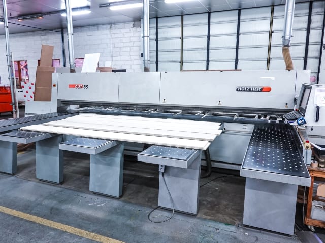 Plattensäge mit automatischer Beschickung HOLZHER CUT 85