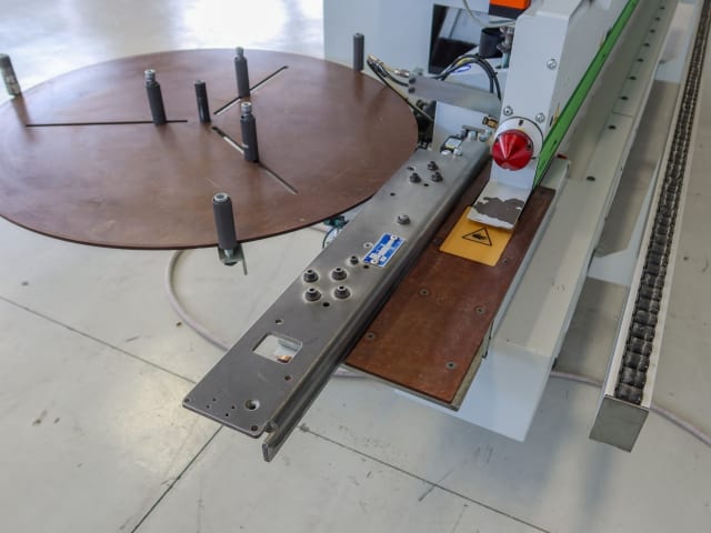 Máquina De Colar Bordos Simples BIESSE JADE 240