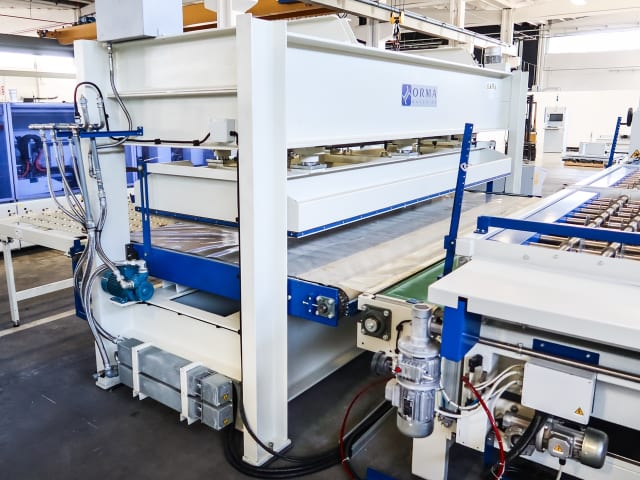 Pressing Lines ORMA I /213