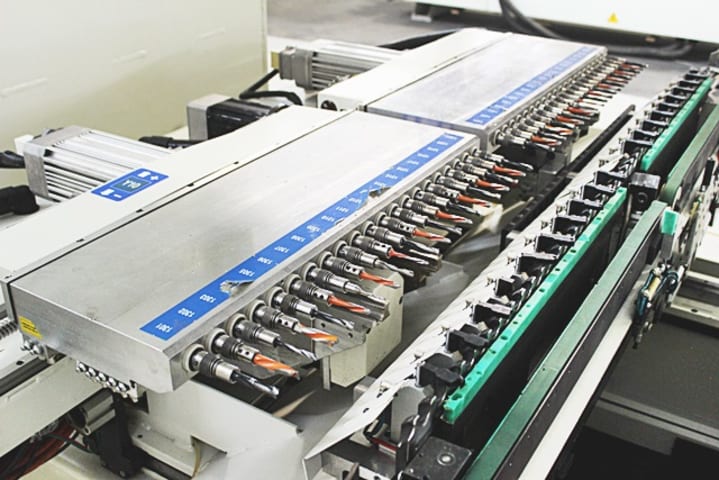 灵活钻孔 MORBIDELLI AUTHOR 912