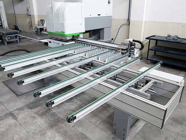 CNC Flexible Drilling & Inserting BIESSE SKIPPER 100 L