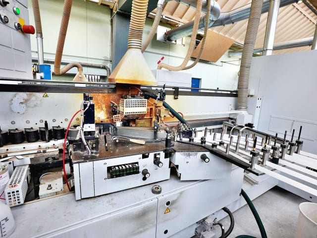 Linie Formatyzująco - Okleinowujące HOMAG KF 20/22/PU/30