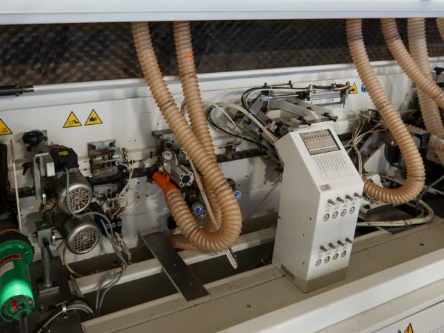Máquina De Colar Bordos Simples SCM OLIMPIC K 1000