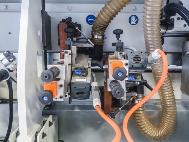 单边封边机 BIESSE AKRON 1330