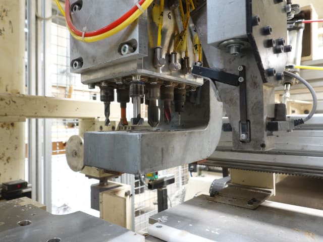 CNC Flexible Drilling & Inserting Hülsta SCON