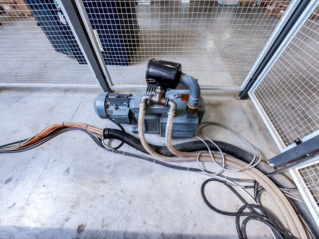 Bearbeitungszentren mit Konsolentisch WEEKE BHC 550
