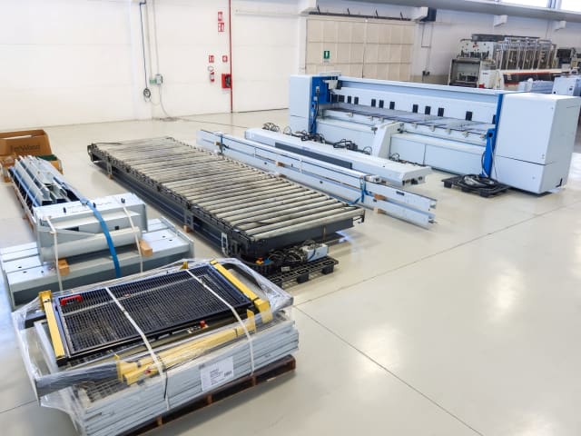 Automatic Rear Loading Panel Saws HOLZMA HPL 510/56/22