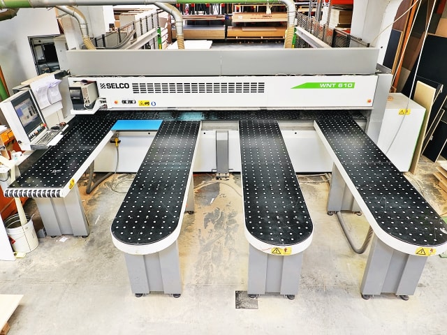 Plattensäge mit automatischer Beschickung SELCO WNT 610