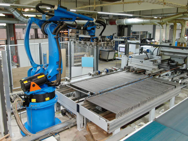 Robot KUKA KR 180-2 PA