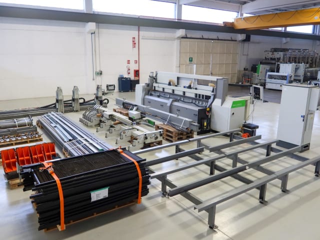 Automatic Rear Loading Panel Saws SELCO WN 610