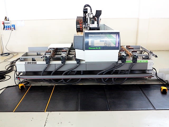 Centre d'usinage à ventouses BIESSE ROVER A-S 1332