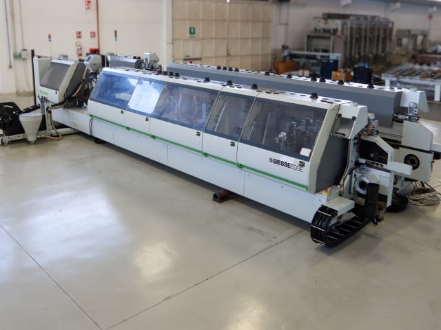 Double Sided Squaring/Edgebanding Machines BIESSE STREAM SB