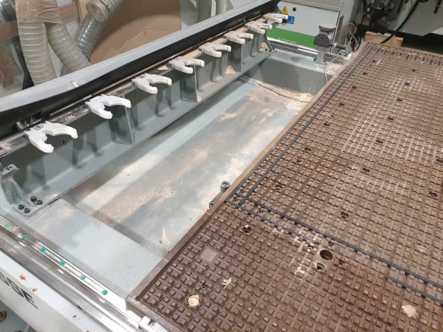 Centro De Mecanizado Con Superficie Nesting BIESSE KLEVER 1530 GFT