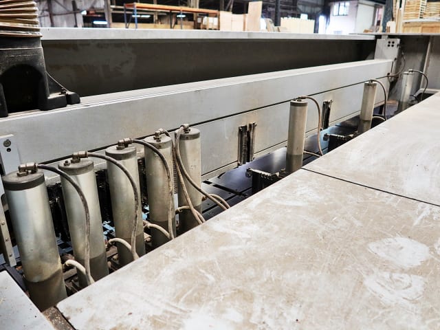 Plattensäge – Beschickung von vorne HOLZMA HPP 380/31/31