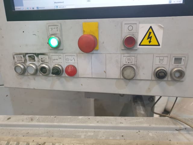 前上料裁板锯机 HOLZMA HPP530/32/32/P