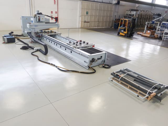 CNC Machine Centers With Pod And Rail WEEKE OPTIMAT VENTURE 7