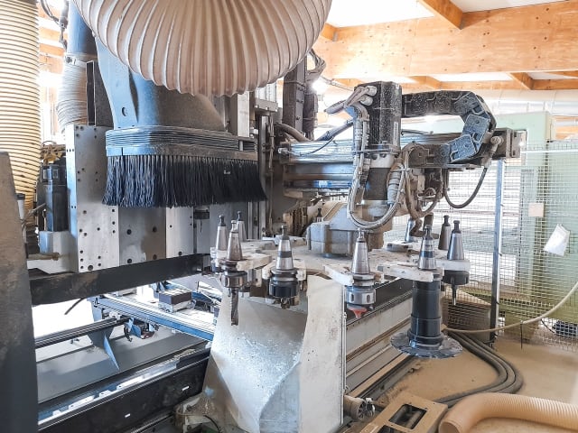 Centre d'usinage à ventouses BIESSE ROVER B 4.50 ATS