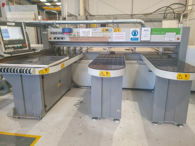 Máquinas De Corte Para Carga Dianteira BIESSE SELCO SK 4