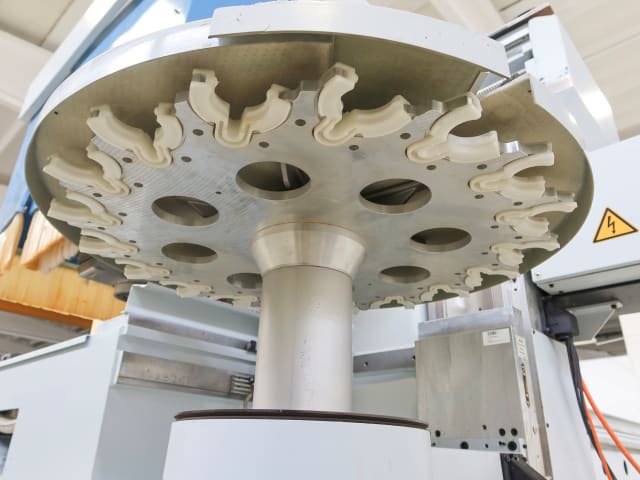 CNC Machine Centers With Pod And Rail WEEKE OPTIMAT VENTURE 7