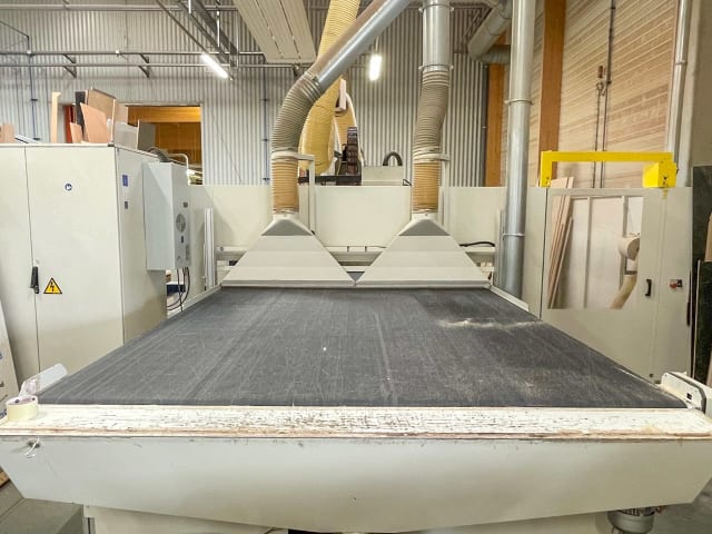 5 Axis CNC Routers MORBIDELLI M400 CELL