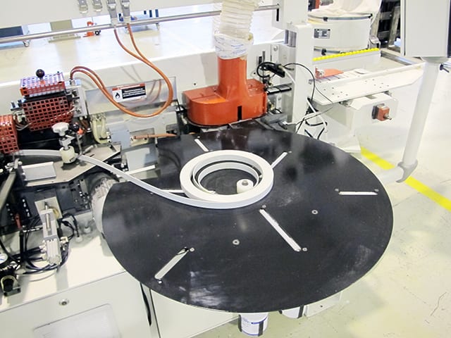 Einseitige Kantenanleimmaschine IMA ADVANTAGE 60