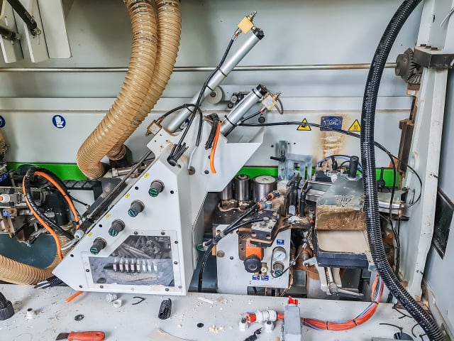 单边封边机 BIESSE JADE 240