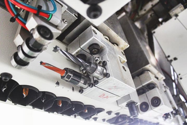 灵活钻孔 MORBIDELLI AUTHOR 912