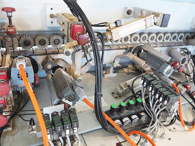 Einseitige Kantenanleimmaschine BRANDT KD 68 2 CF