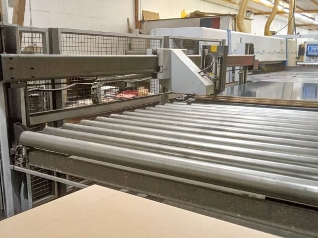 Scie À Panneaux À Chargement Frontal HOLZMA HPP 510/43/43