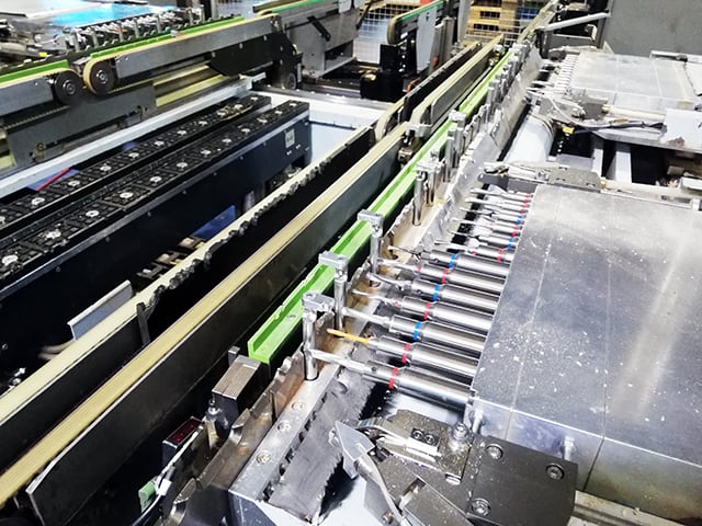 Elastyczna wiertarko-wklejarka WEEKE BHT 500