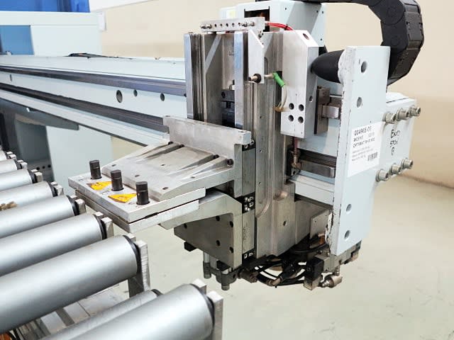 Máquina flexible de perforación WEEKE BHX 500