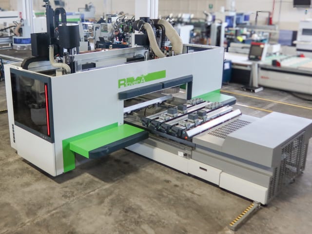 Bearbeitungszentrum mit Kantenverleimung BIESSE ROVER A 1842 EDGE