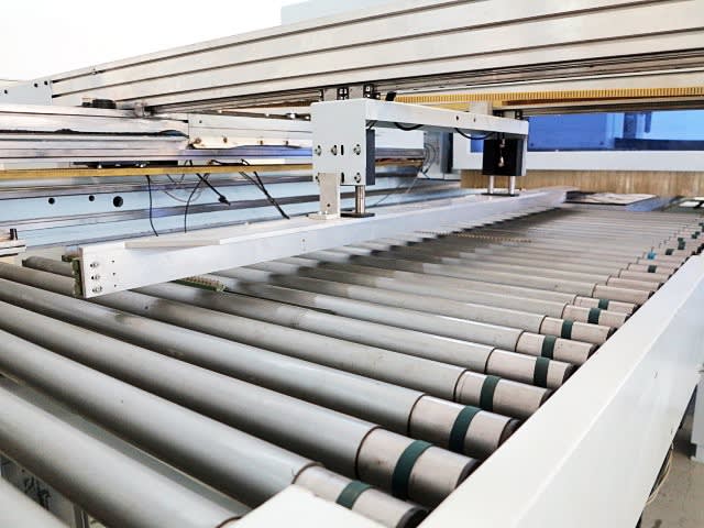Máquina flexible de perforación WEEKE BHX 500