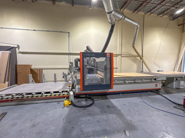 Centre d'usinage avec table NESTING HOLZHER DYNESTIC 7505