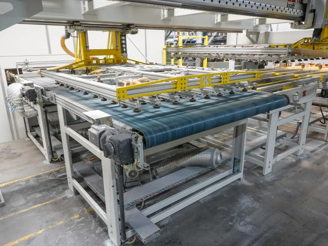 Squaring Lines KRAFT + AVERCON + FRAXINUS FLOORING PRODUCTION LINE