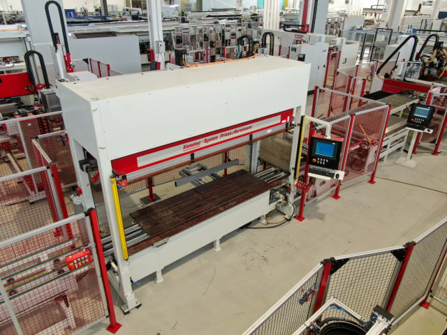 Korpuspresse PRIESS KP-5-CNC