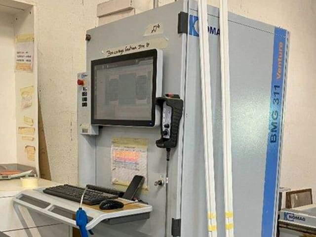 CNC Machine Centers With Pod And Rail WEEKE BMG 311/42/K VENTURE