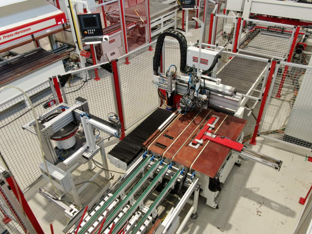 Ligne De Percage Tourillonage PRIESS BAT-DTW-CNC