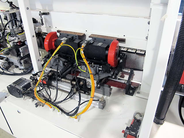 Einseitige Kantenanleimmaschine IMA ADVANTAGE 60