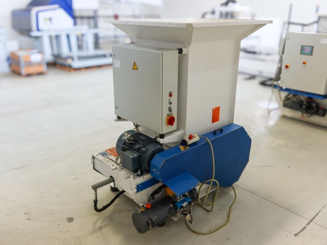 Grinders VECOPLAN VAZ 700 Z