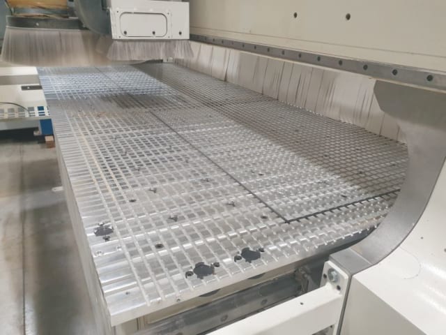 Centro De Mecanizado Con Superficie Nesting SCM PRATIX S 2231B