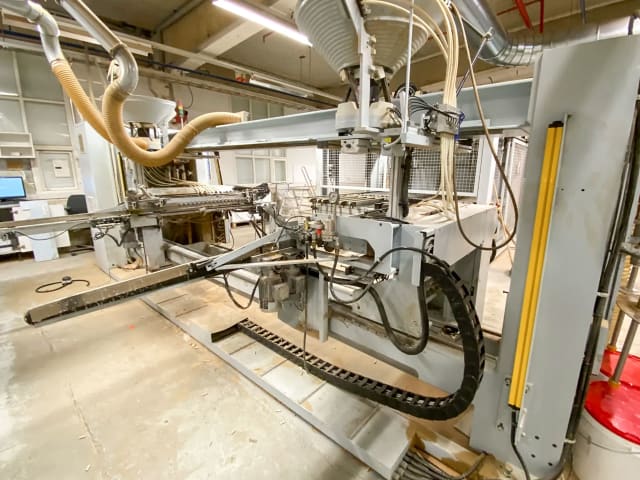 Aвтоматический прошивной станок WEEKE BST 500