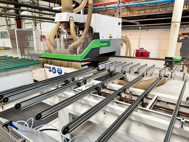 CNC for Flexible Drilling BIESSE SKIPPER 130