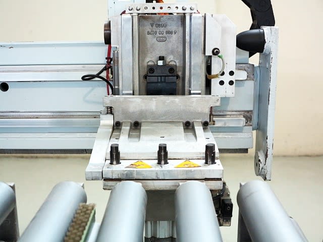 Máquina flexible de perforación WEEKE BHX 500