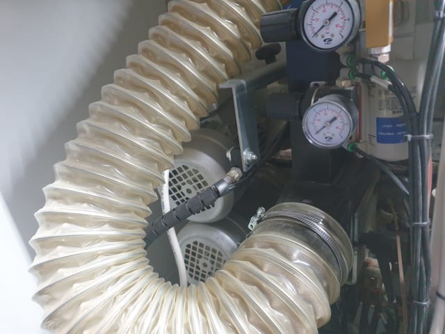 Einseitige Kantenanleimmaschine BIESSE AKRON 1330