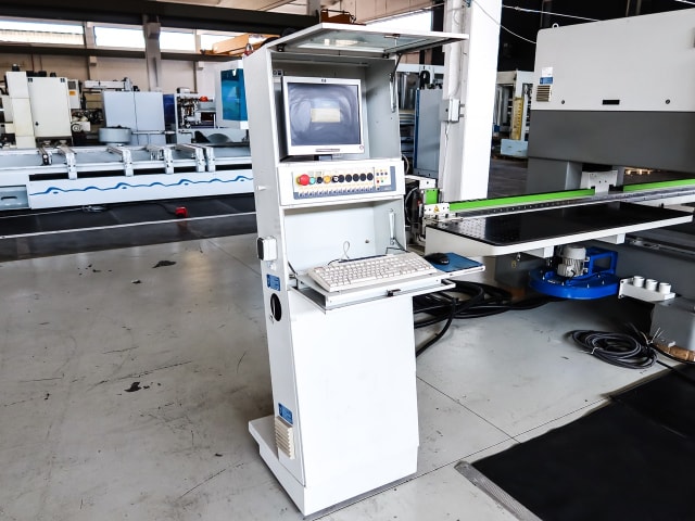 灵活钻孔 BIESSE SKIPPER 100