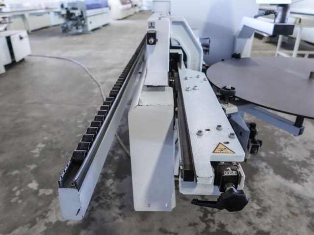 단일 에지 밴더 BRANDT KDN 220