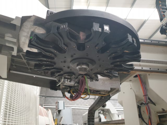 Bearbeitungszentrum mit Nestingtisch MORBIDELLI UNIVERSAL 3615